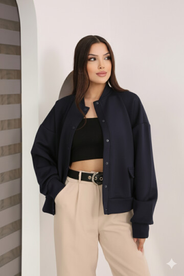 Kadın Lacivert Cep Detaylı ve Çıtçıt Detaylı Scuba Örme Ceket
