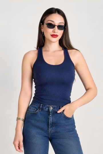 Kadın Lacivert Fitted Havuz Yaka Atlet | Kalın Askılı Fitilli Kaşkorse Örme Kumaş | %98 Pamuk %2 Elastan Esnek Vücuda Oturan Basic Atlet | Günl