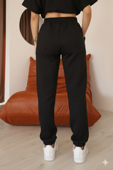Kadın Siyah Relaxed Kalıp Paça ve Bel Lastik Detaylı Eşofman Altı
