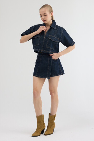 Koyu Lacivert Gömlek Yaka Cep Detaylı Üst ve Asimetrik Düğmeli Kot Şort Etek Urban Stil İkili Takım