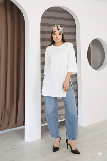 Moviment Kadın Standart Beden Duble Kol Yandan Yırtmaçlı Beyaz T-shirt