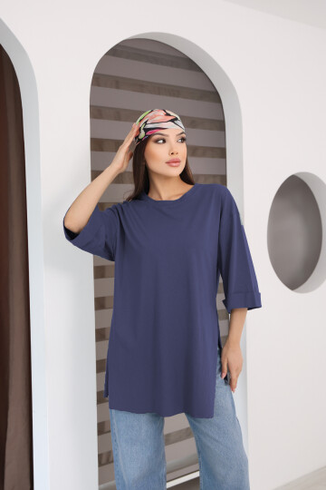 Moviment Kadın Standart Beden Duble Kol Yandan Yırtmaçlı Lacivert T-shirt