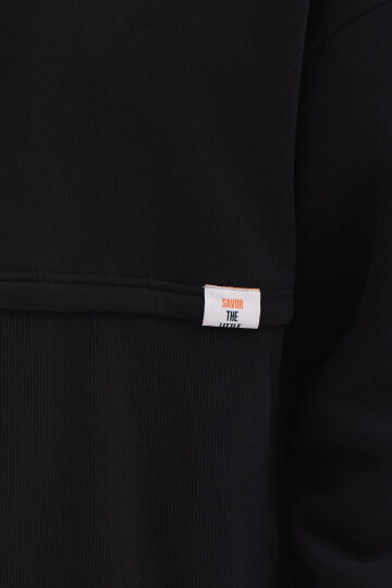 Urban Fit Siyah Dik Yaka Oversize Etiket Detaylı Şardonlu Sweatshirt